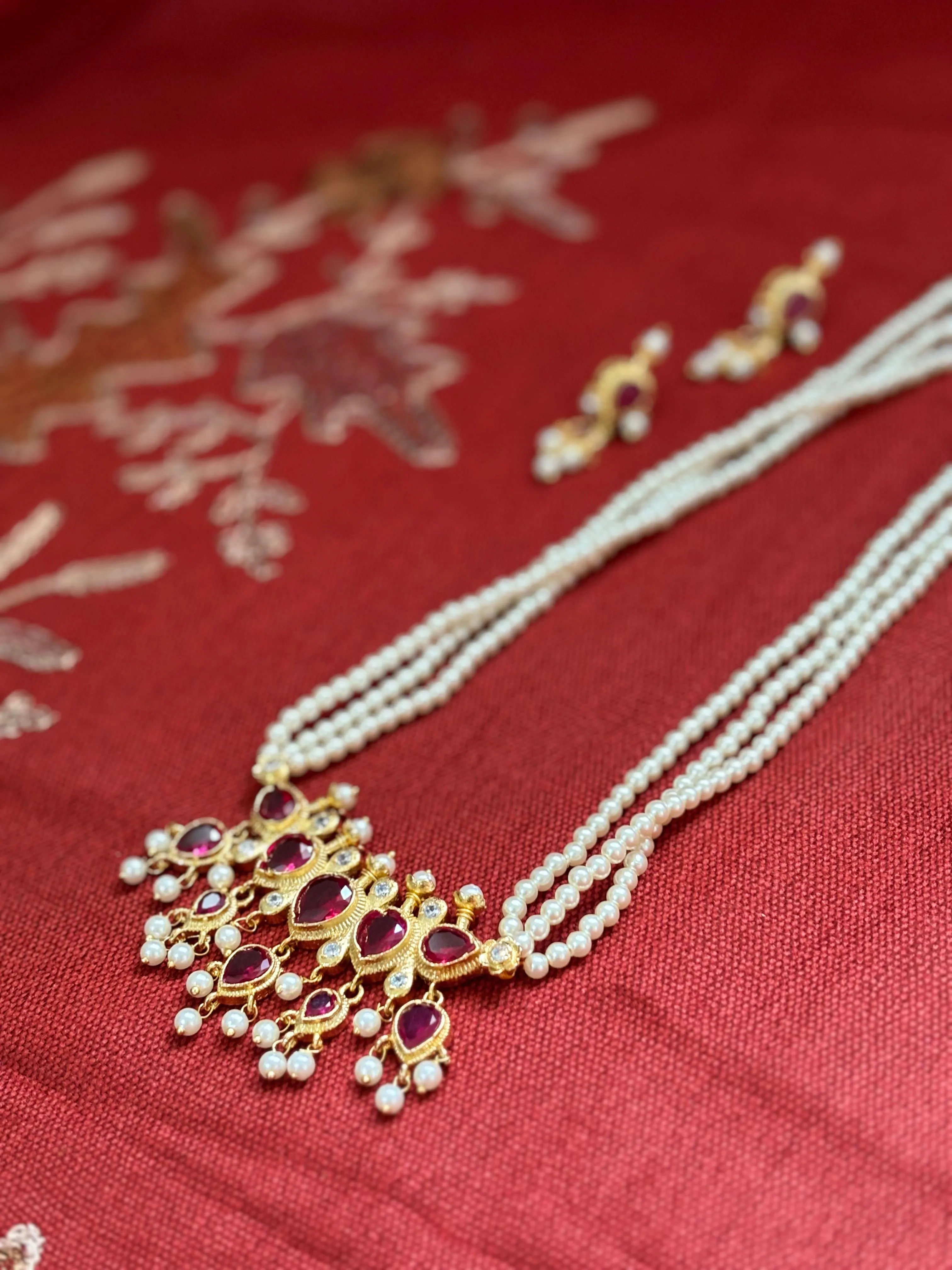 तन्मणी   कानातले  | Tanmani   Earrings