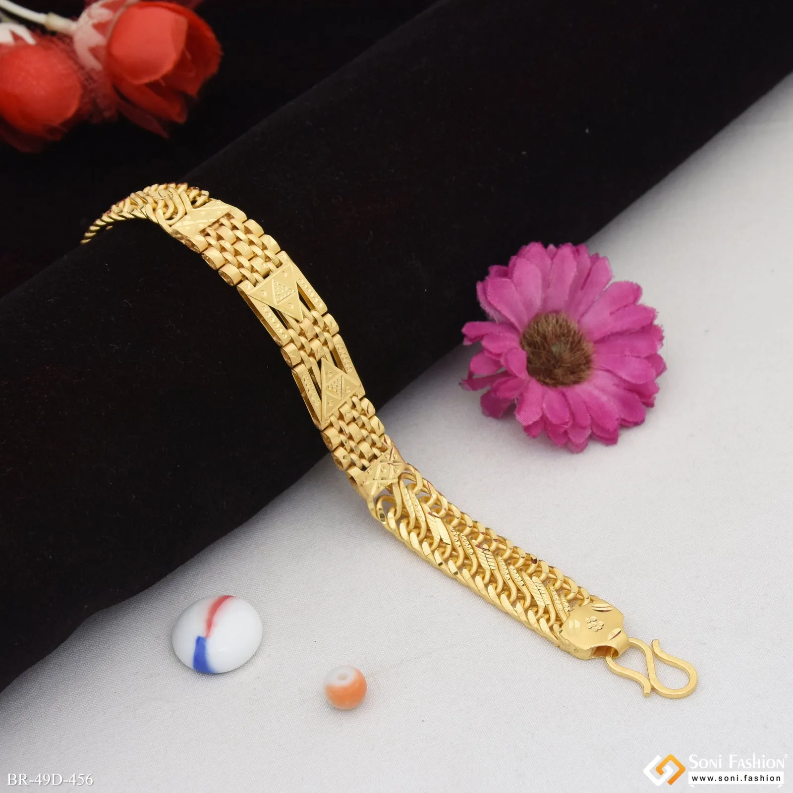 1 Gram Gold Plated Excellent Design Bracelet for Men - Style D456