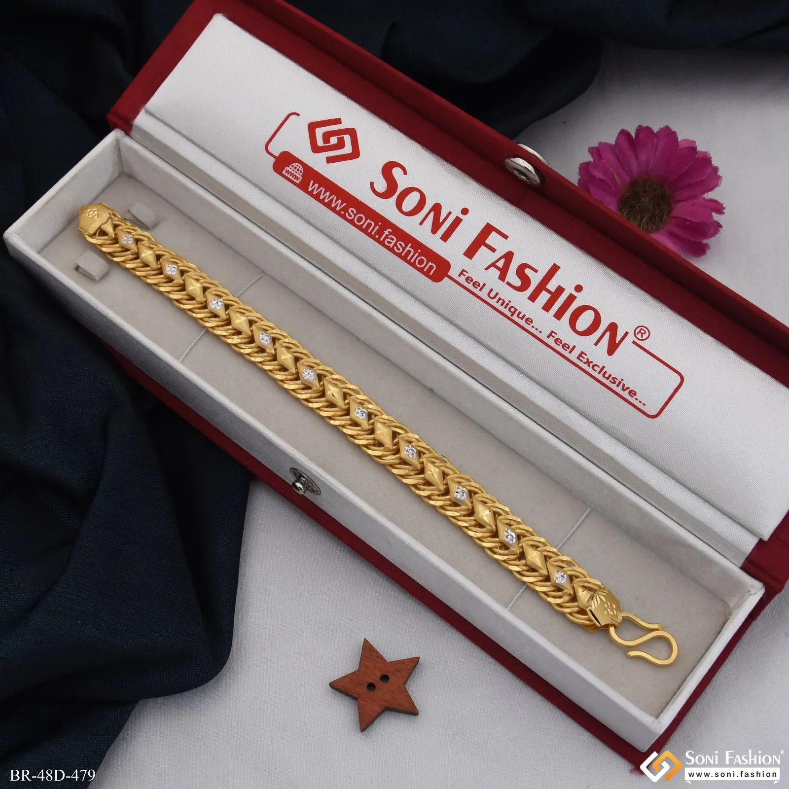 1 Gram Gold Plated Glittering Design Link Bracelet for Men - Style D479
