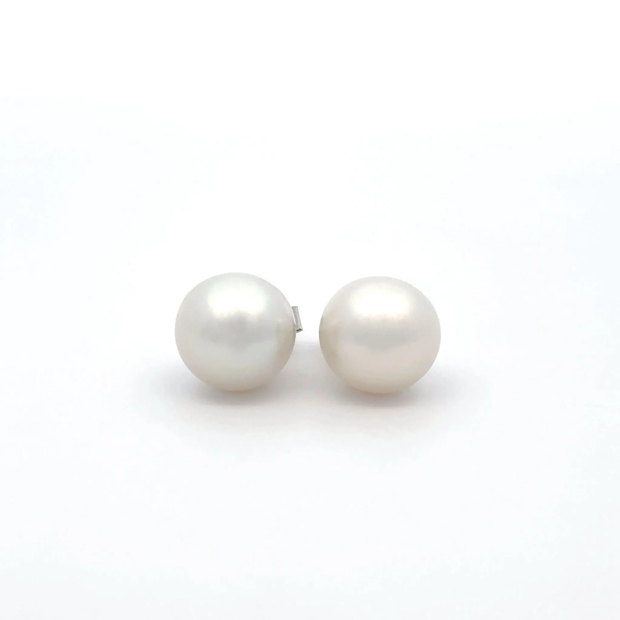 18K White Gold Australian South Sea 10-11mm Cultured Pearl Stud Earrings