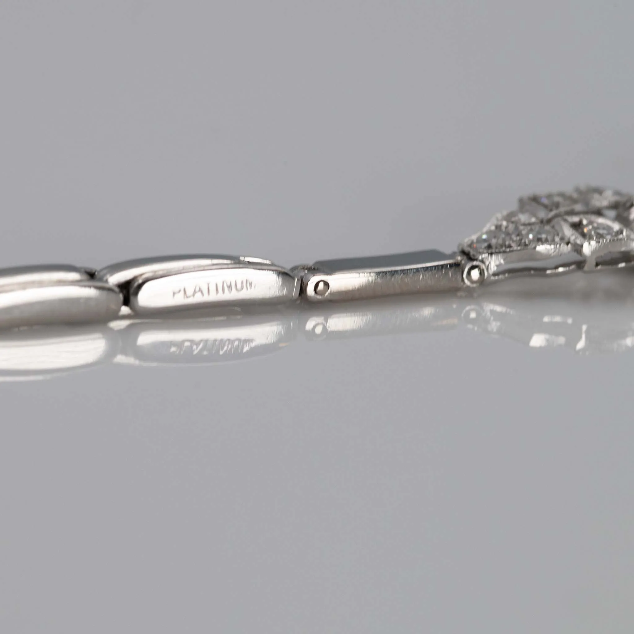 Art Deco Platinum 1.40 carat Diamond Bracelet