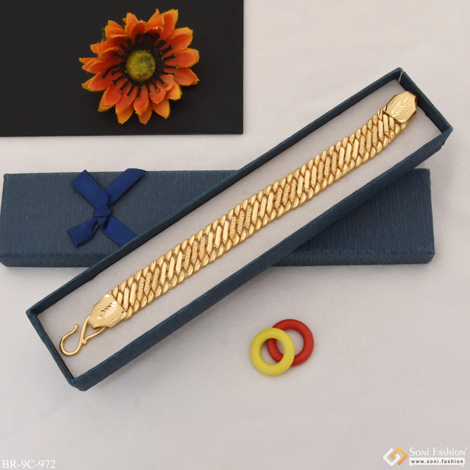Classic Design Superior Quality Gold Plated Pokal Bracelet for Men - Style C972