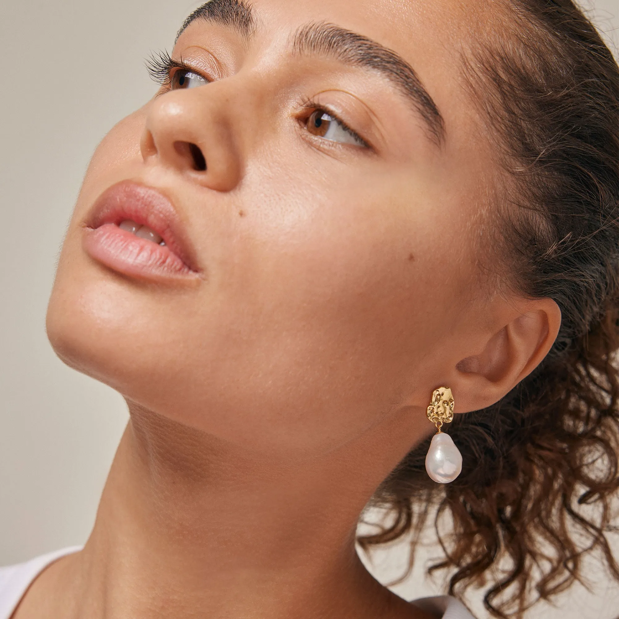 Earring, Paris