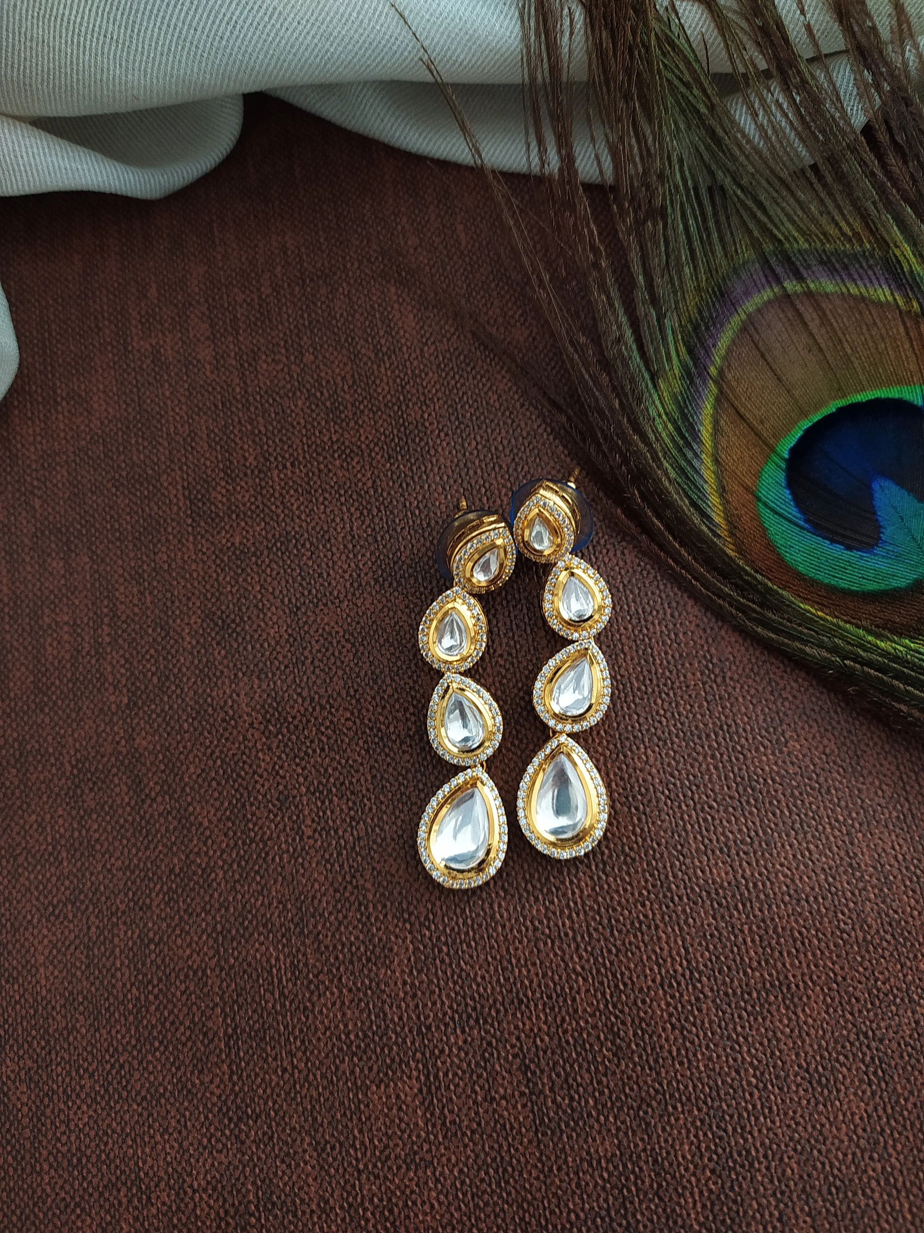 Elegant Pear Shaped Polki Kundan Necklace Set