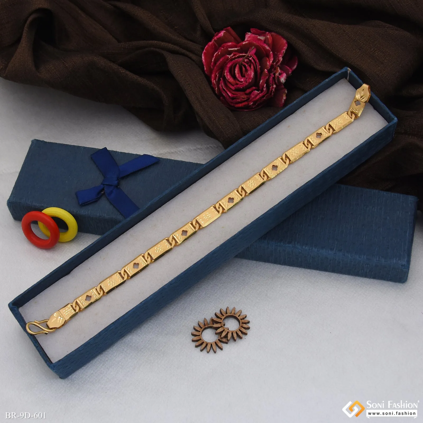 Excellent Design Gold Plated Nawabi Bracelet for Men - Style D601
