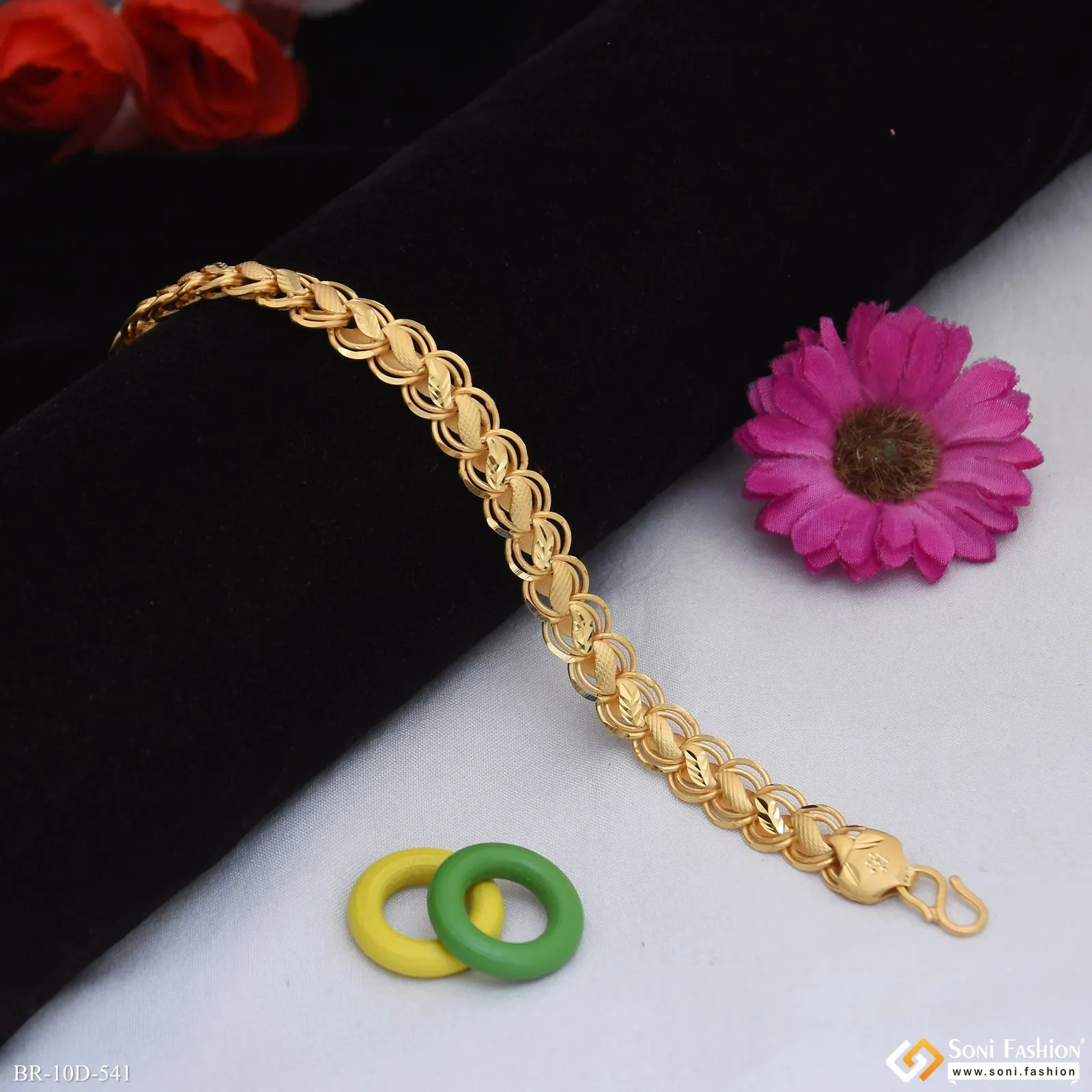 Fabulous Design Gold Plated Kohli Bracelet for Men - Style D541