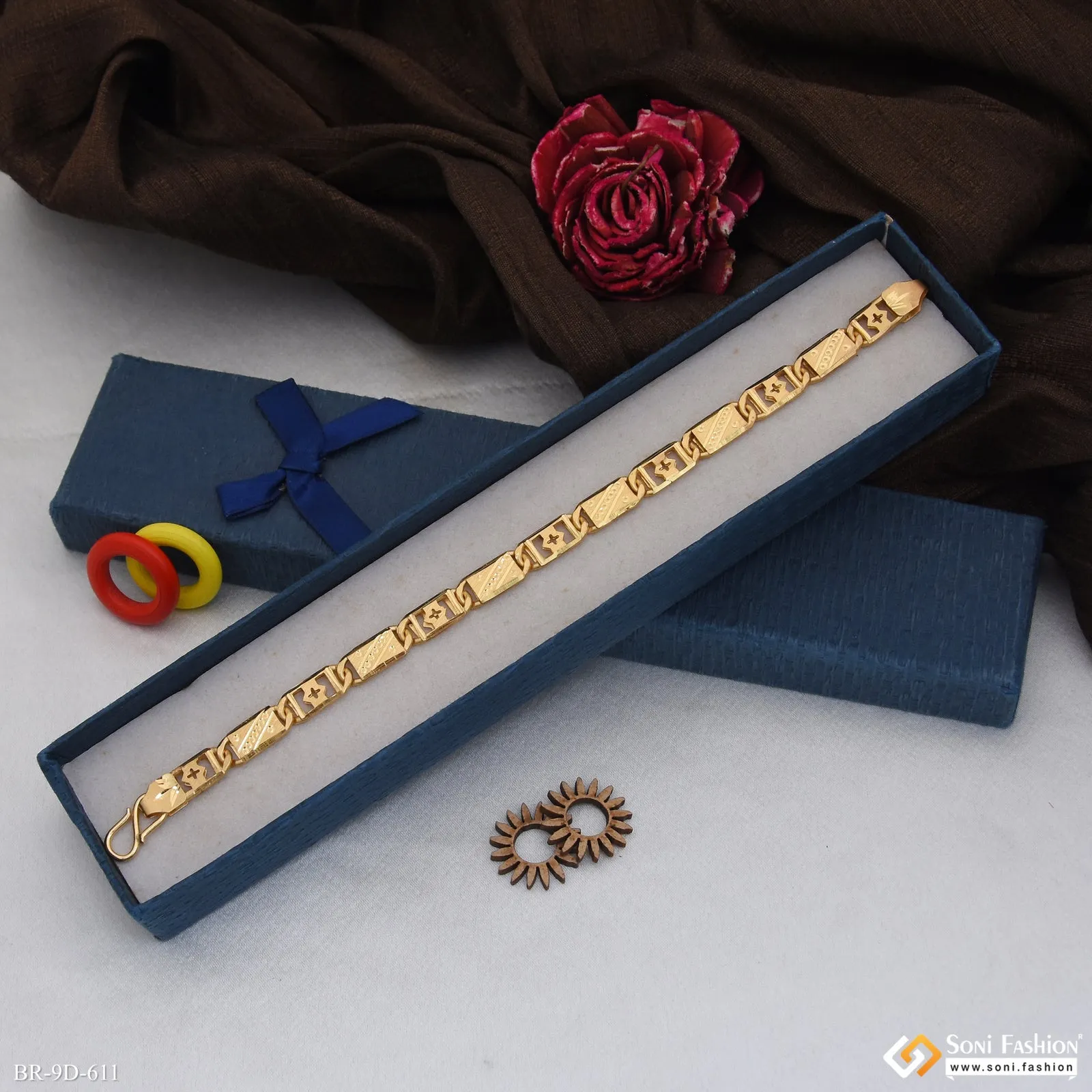Glamorous Design Gold Plated Nawabi Bracelet for Men - Style D611