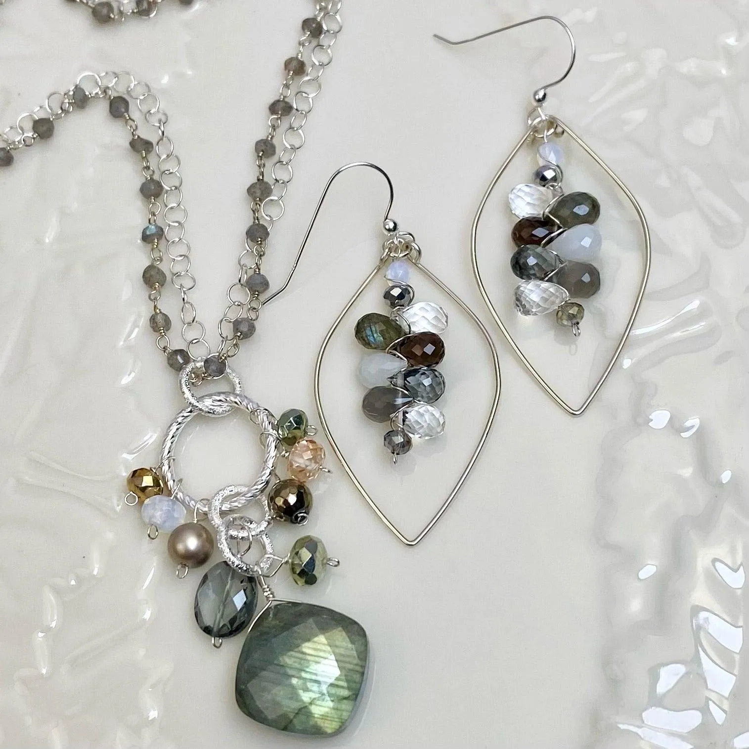 Jeannie Black & White Convertible Necklace