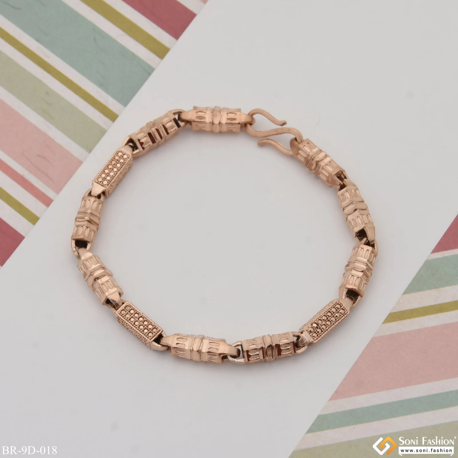 Popular Design Amazing Design Rose Gold Color Bracelet for Men - Style D018