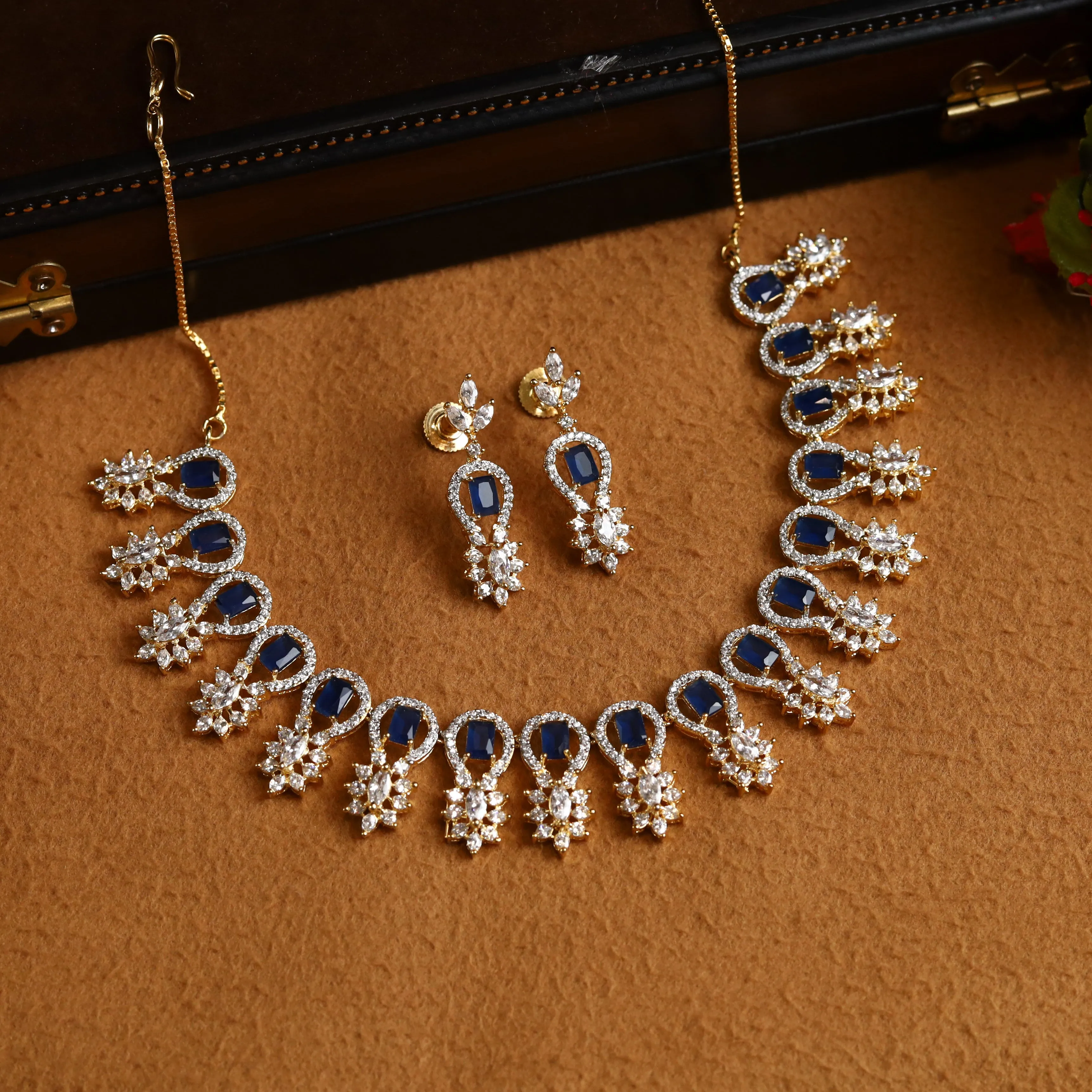 Round Neck Zircon/AD Necklace Set 3159-11