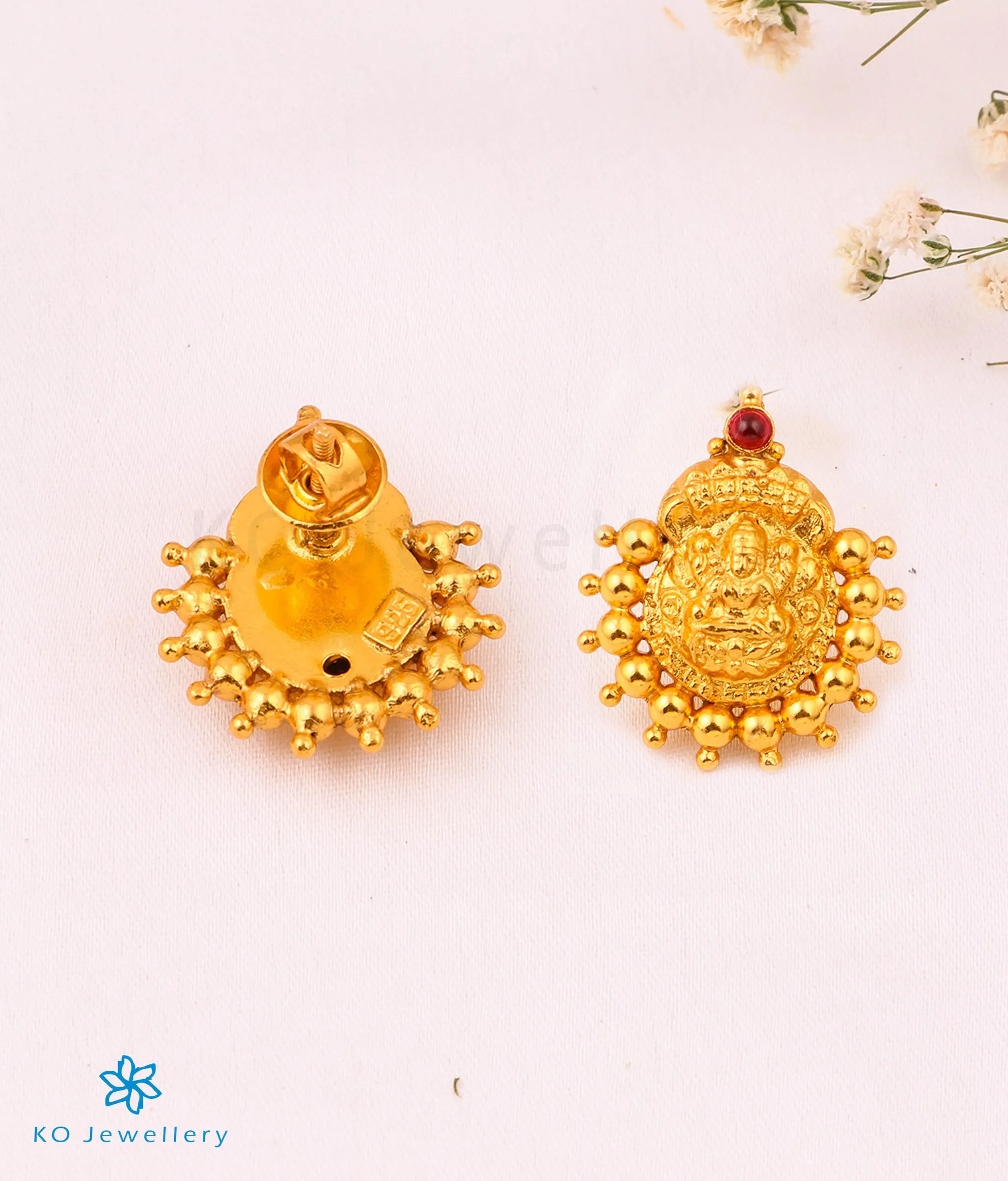 The Anvita Silver Lakshmi Pendant Set
