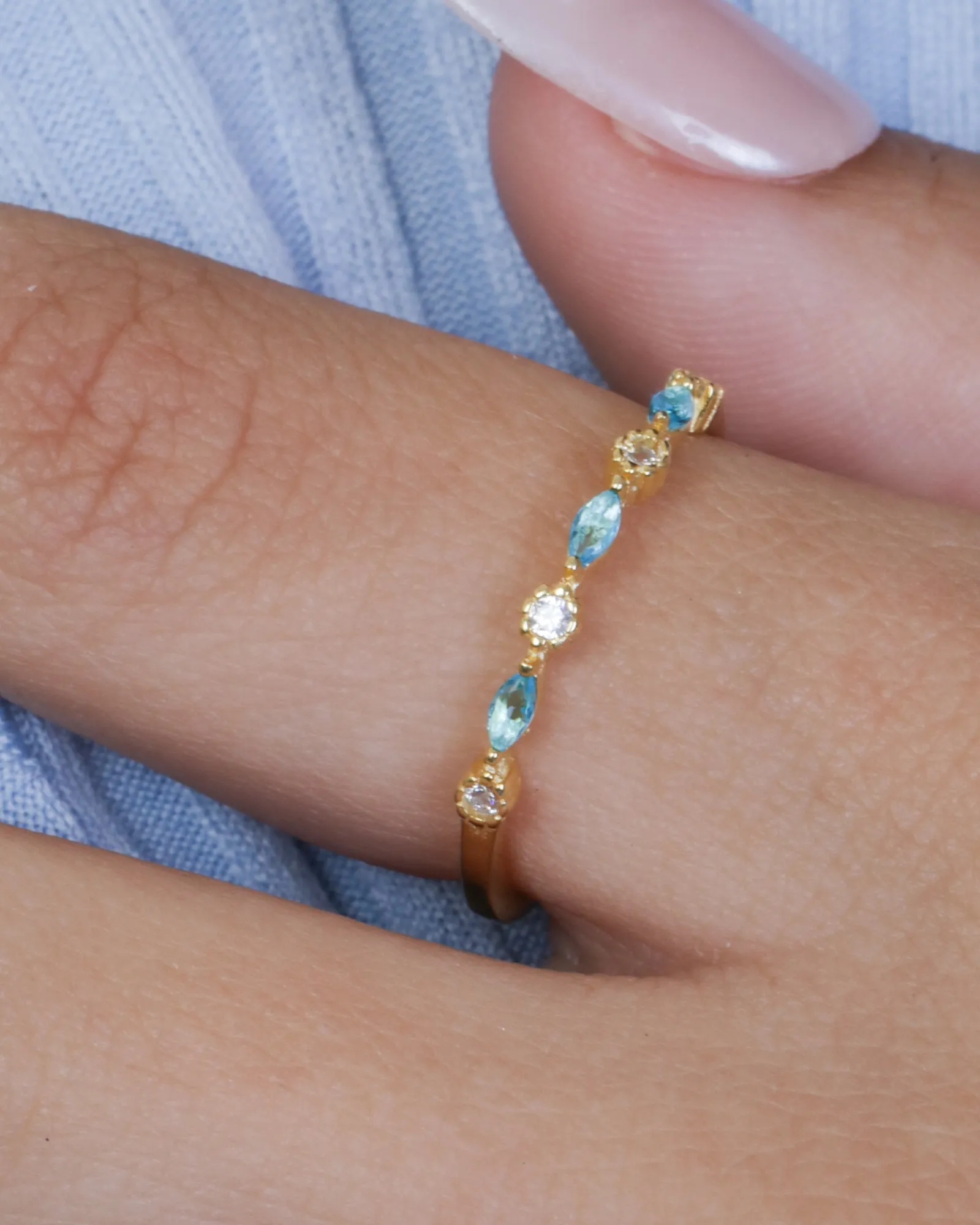 Zircon (093-Aqua) Ring